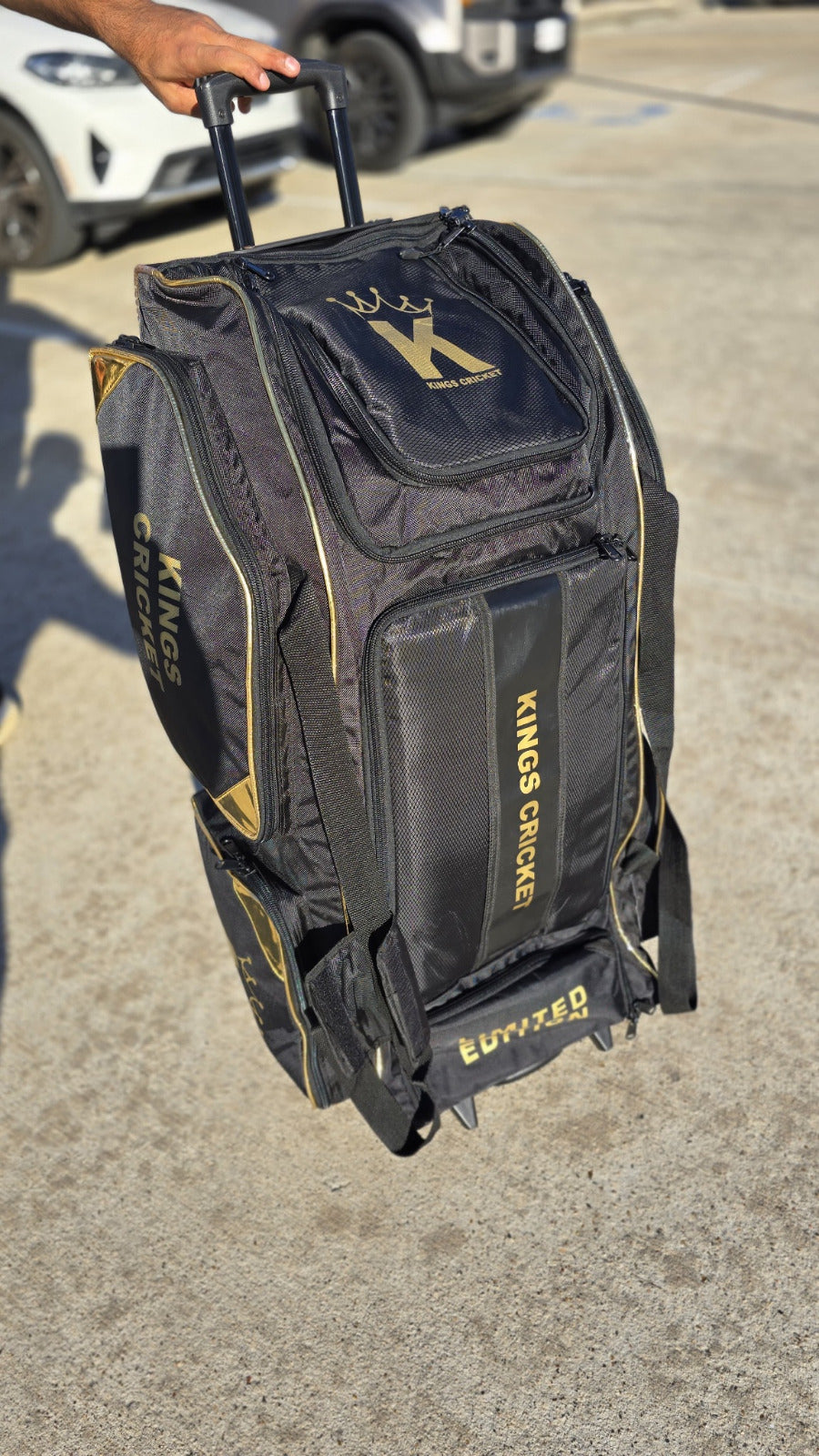PREMIUM QUALITY WHEELIE KIT BAG (LIMITED EDITION)