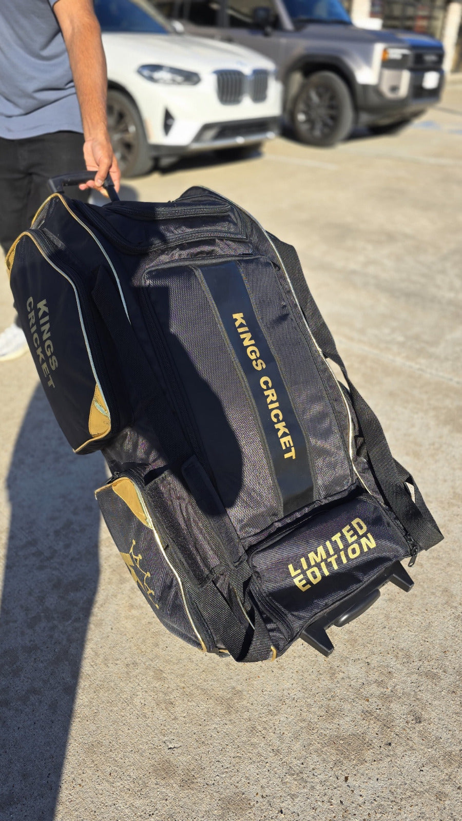 PREMIUM QUALITY WHEELIE KIT BAG (LIMITED EDITION)