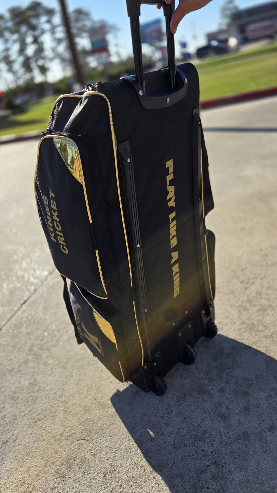 PREMIUM QUALITY WHEELIE KIT BAG (LIMITED EDITION)