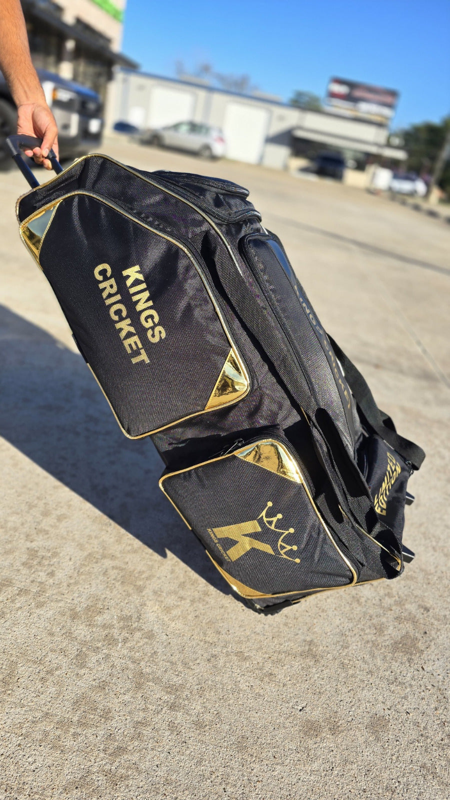 PREMIUM QUALITY WHEELIE KIT BAG (LIMITED EDITION)