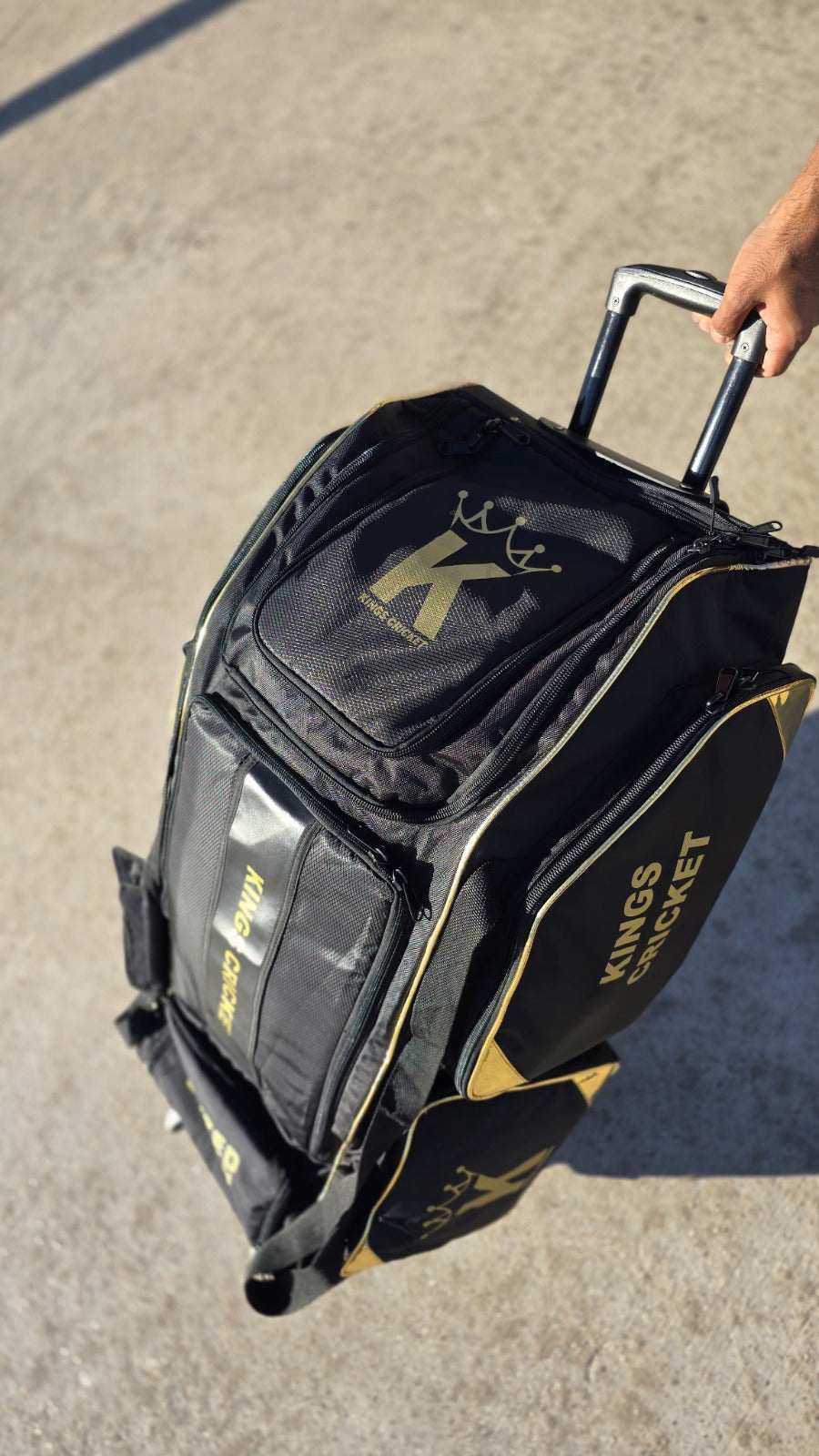 PREMIUM QUALITY WHEELIE KIT BAG (LIMITED EDITION)