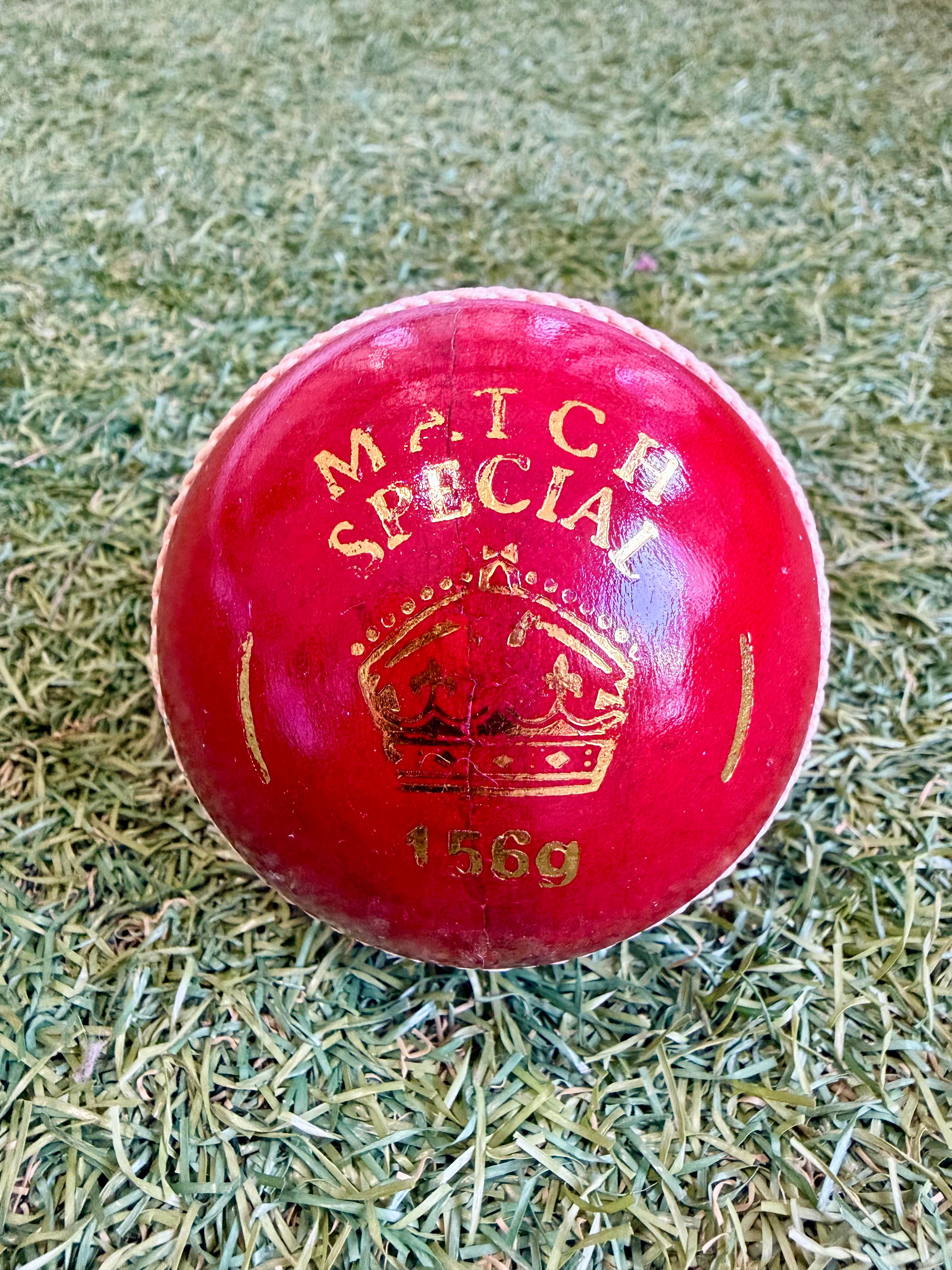 King’s Match Cricket Ball (Red)