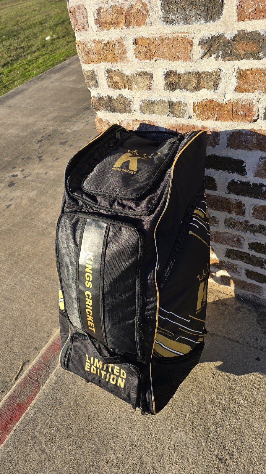 KINGS CRICKET LIMITED EDITION DUFFLE KIT BAG