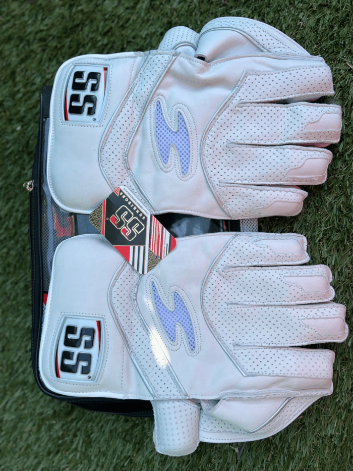 SS Reserve Edition Cricket Wicket Keeping gloves - Image 3