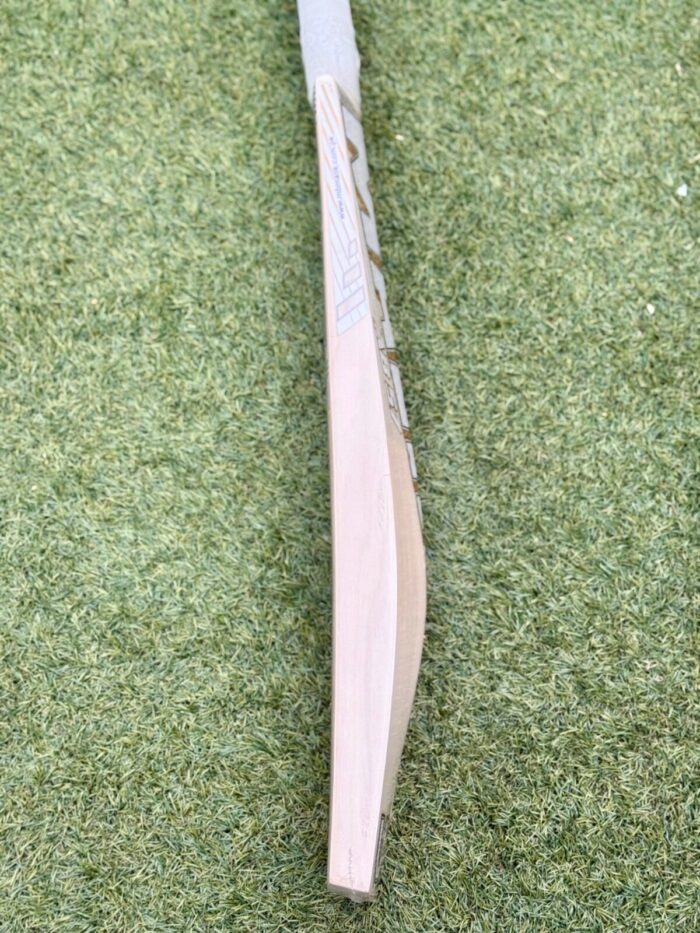 MB Malik AB57 Cricket Bat - Image 3